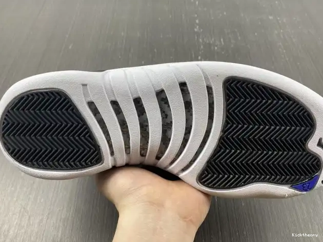 Kicktheory Jordan Royal Air WMNS 12 AO6068-004 Hyper 0602